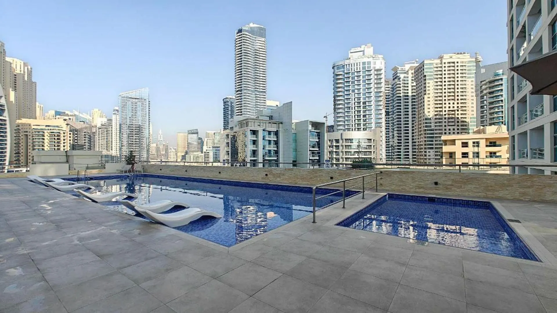 City Center And Cozy 1 Bedroom In Dec Tower 1 Dubai