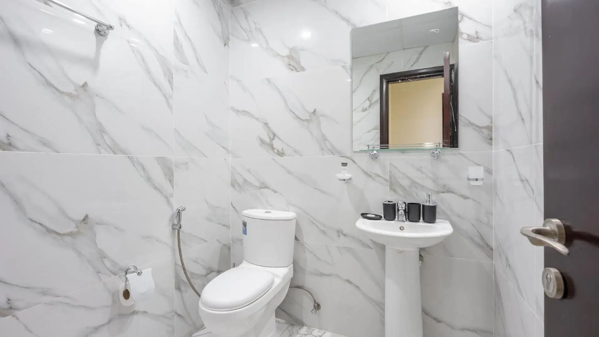 City Center And Cozy 1 Bedroom In Dec Tower 1 Dubai United Arab Emirates